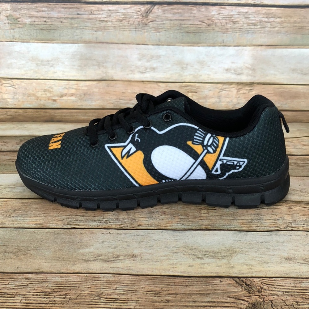 Pittsburgh Penguins Black and Gold Men's Lightweight Sneakers